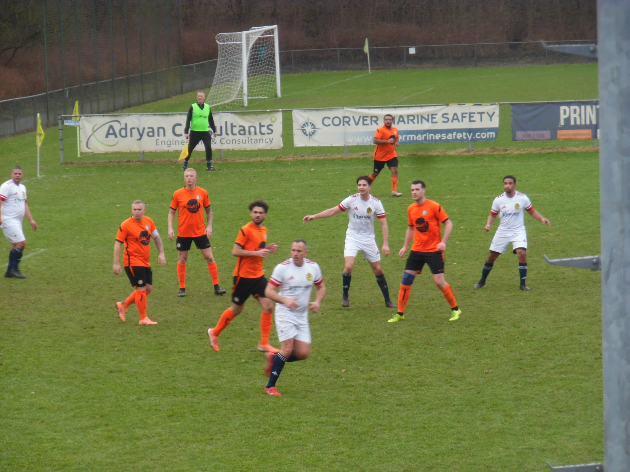 Verdiende winst sv Houtwijk tegen KSD Marine