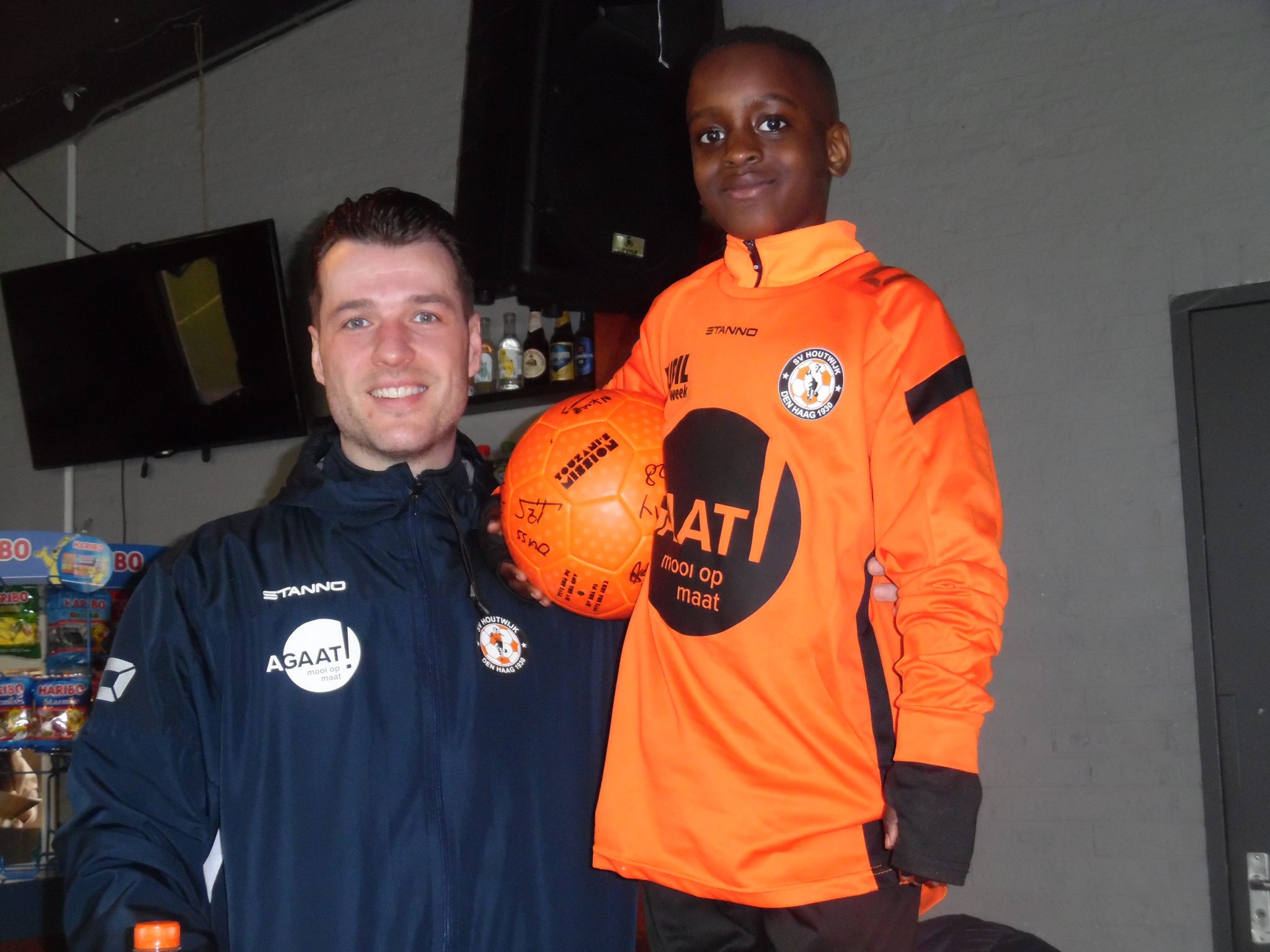 Winst voor sv Houtwijk en jacht op de koppositie!